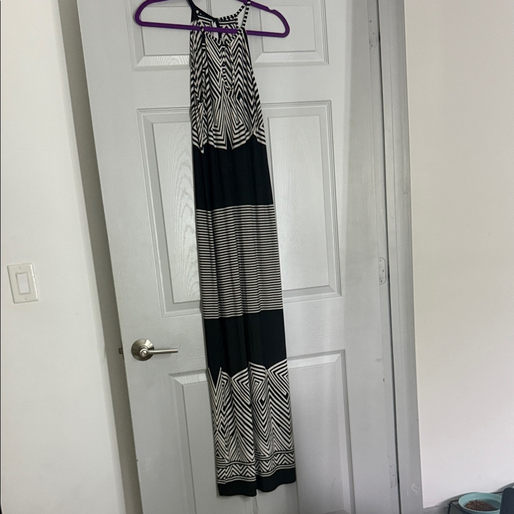 Black and White Geometric Maxi Dress